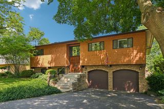 129 Kainer Avenue, Barrington, IL 60010