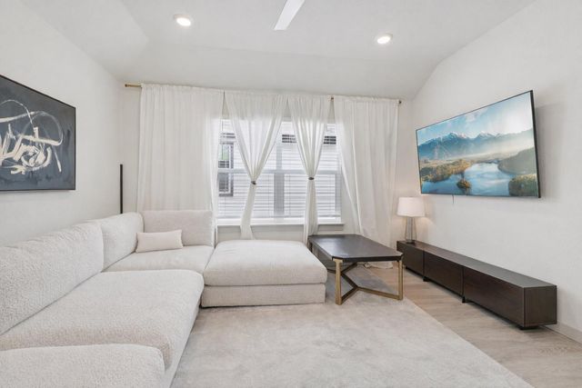 220 Merrick RD, Georgetown, TX 78628