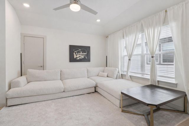 220 Merrick RD, Georgetown, TX 78628