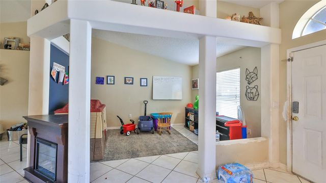 3076 SKY STREET, Deltona, FL 32738