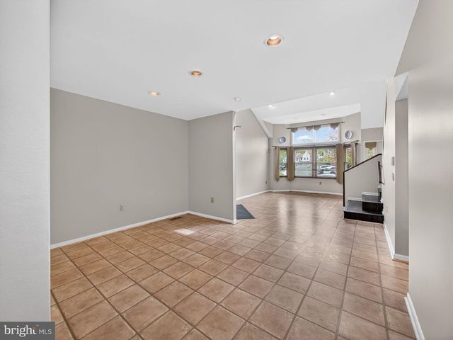 333 BASSWOOD CIR, Feasterville Trevose, PA 19053
