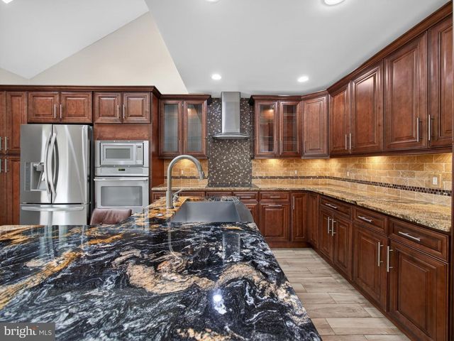 333 BASSWOOD CIR, Feasterville Trevose, PA 19053