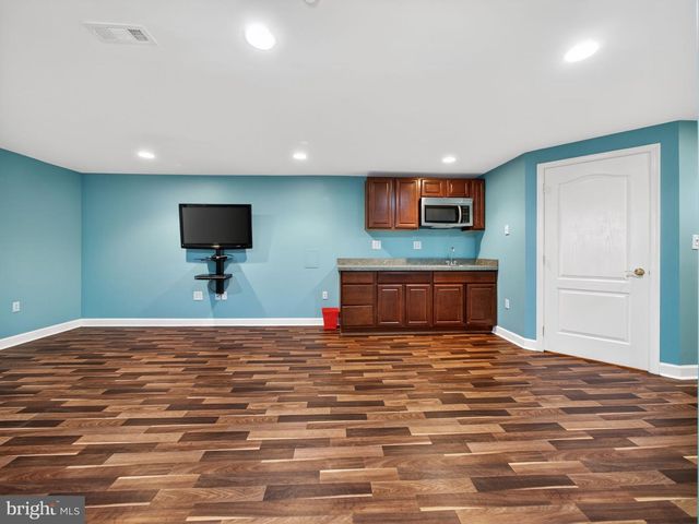 333 BASSWOOD CIR, Feasterville Trevose, PA 19053
