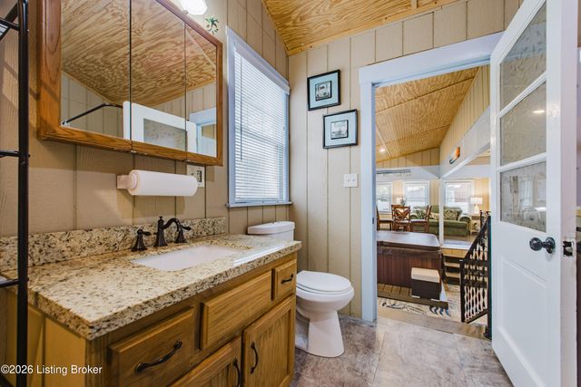 6001 Middlerose Cir, Louisville, KY 40272