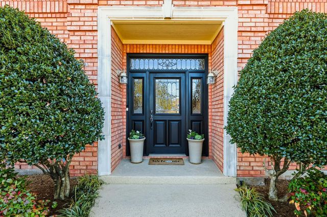 801 Bent Tree Drive, Euless, TX 76039