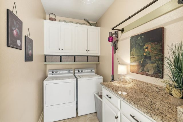 801 Bent Tree Drive, Euless, TX 76039