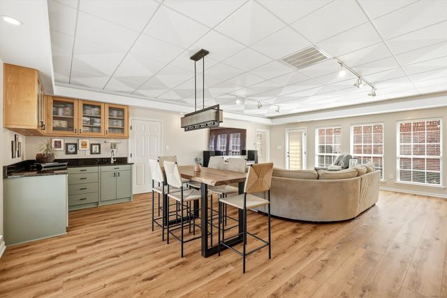 801 Bent Tree Drive, Euless, TX 76039