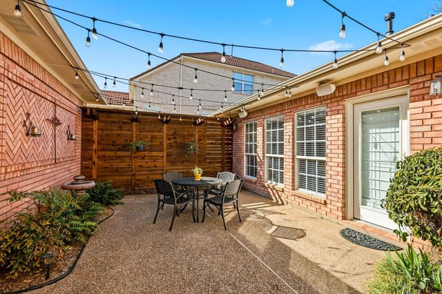 801 Bent Tree Drive, Euless, TX 76039