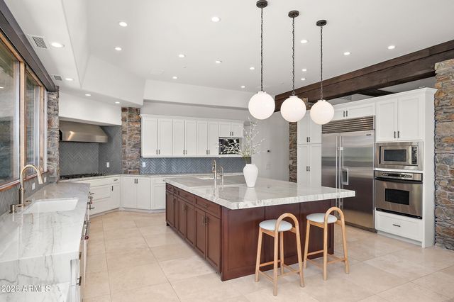 11070 E ROLLING ROCK Drive, Scottsdale, AZ 85262