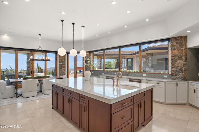 11070 E ROLLING ROCK Drive, Scottsdale, AZ 85262