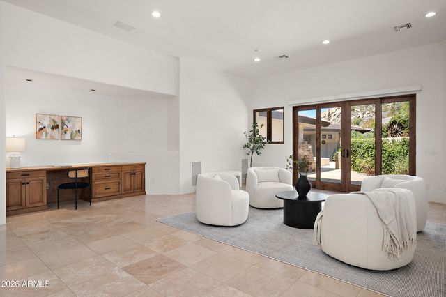 11070 E ROLLING ROCK Drive, Scottsdale, AZ 85262