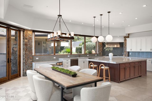 11070 E ROLLING ROCK Drive, Scottsdale, AZ 85262