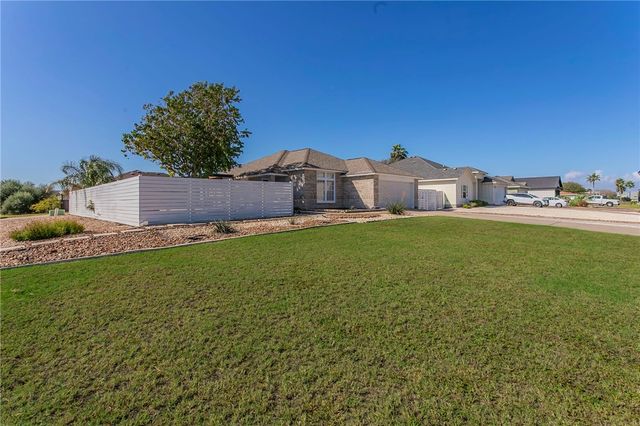 13829 Suntan Ave, Corpus Christi, TX 78418