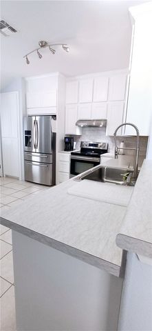 13829 Suntan Ave, Corpus Christi, TX 78418