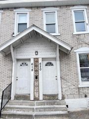 618 Chew West 2F, Allentown City, PA 18102