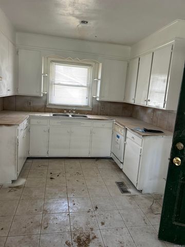 200 Grace Street, Tuckerman, AR 72473