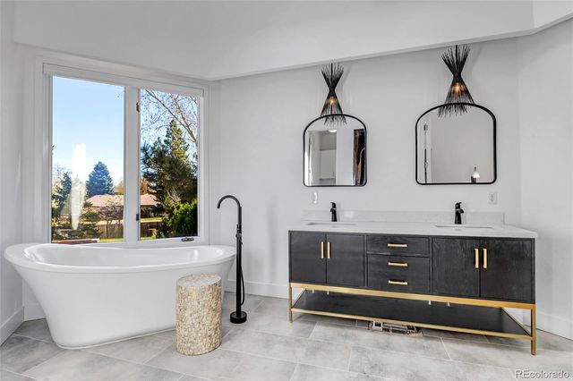 5200 Sunset Drive, Bow Mar, CO 80123