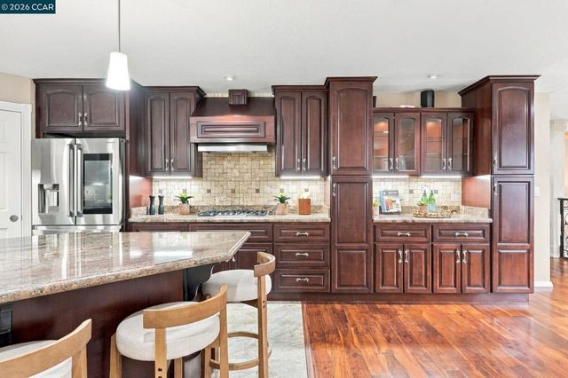 1719 Greentree Dr, Concord, CA 94521