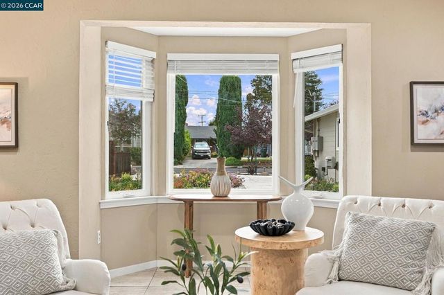 1719 Greentree Dr, Concord, CA 94521