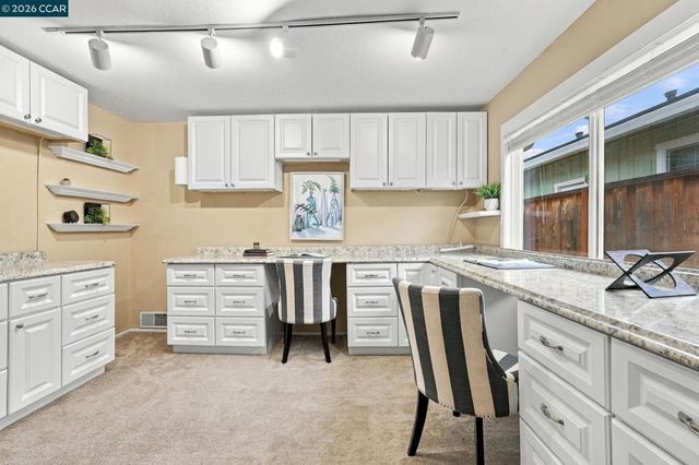 1719 Greentree Dr, Concord, CA 94521