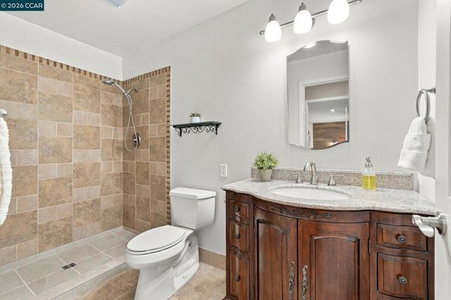 1719 Greentree Dr, Concord, CA 94521