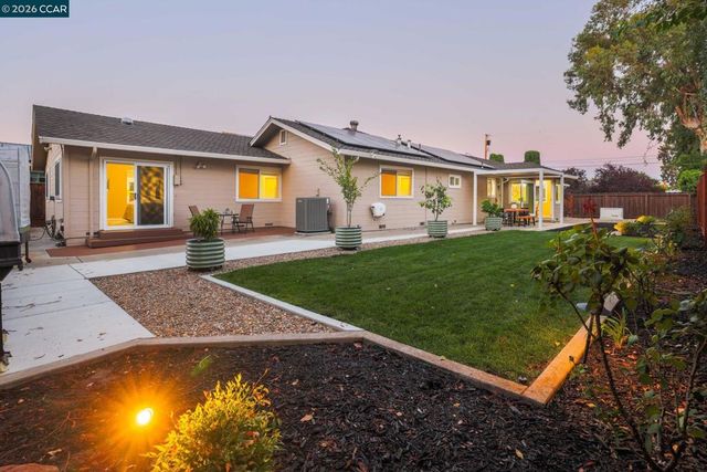 1719 Greentree Dr, Concord, CA 94521