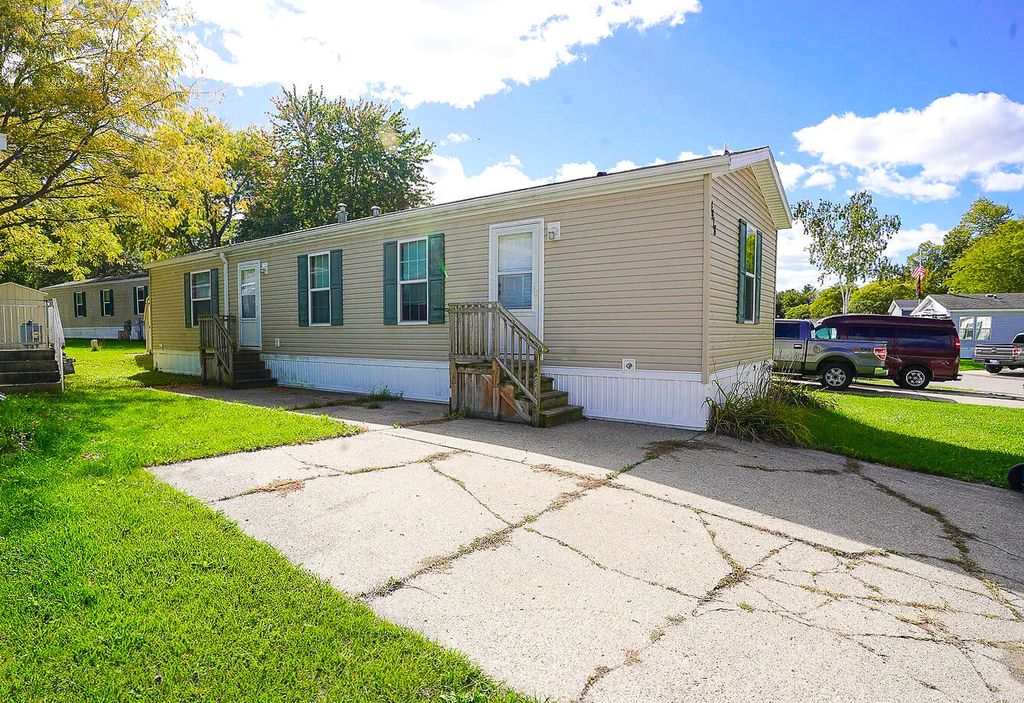 4418 Oakland Drive, Allendale Twp, MI 49401