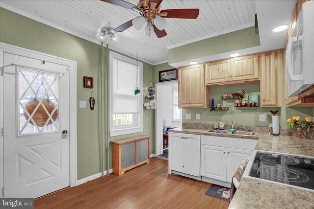 81 FRONT ST, Cressona, PA 17929