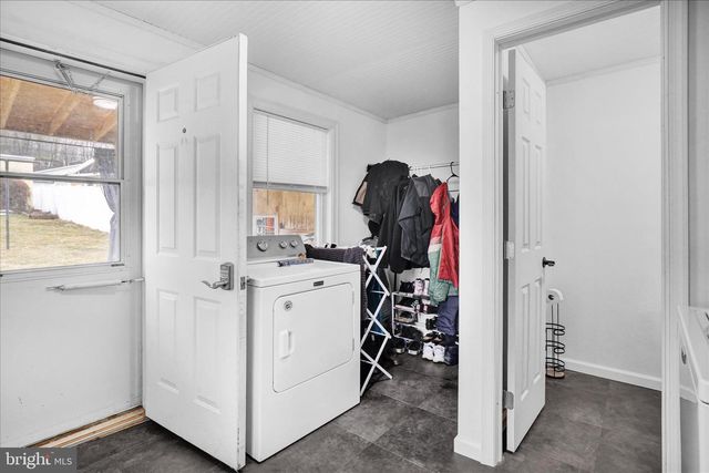 81 FRONT ST, Cressona, PA 17929