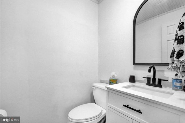 81 FRONT ST, Cressona, PA 17929