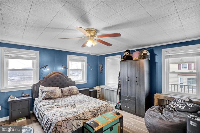 81 FRONT ST, Cressona, PA 17929