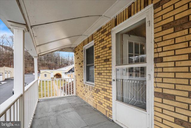 81 FRONT ST, Cressona, PA 17929