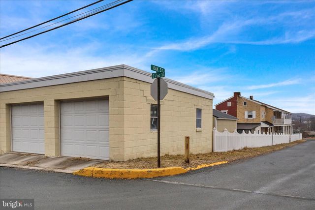 81 FRONT ST, Cressona, PA 17929