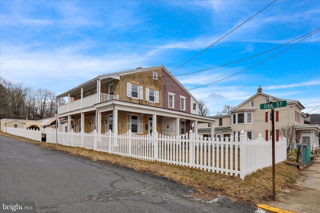 81 FRONT ST, Cressona, PA 17929