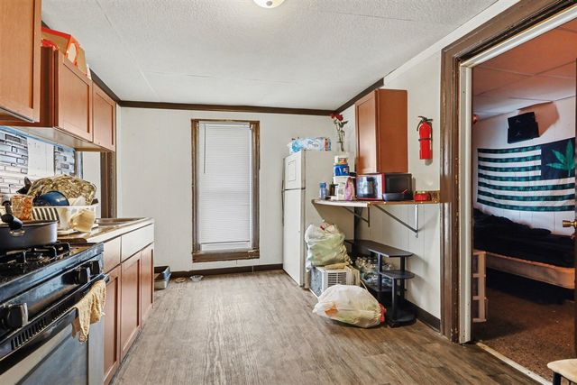 17 Tennyson Avenue, Battle Creek, MI 49015