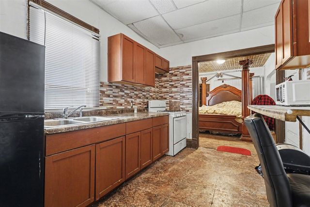 17 Tennyson Avenue, Battle Creek, MI 49015