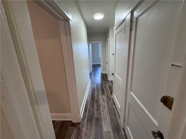 5944 Phillips Ave, Squirrel Hill, PA 15217