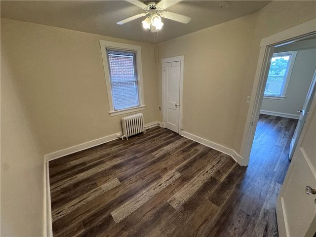 5944 Phillips Ave, Squirrel Hill, PA 15217