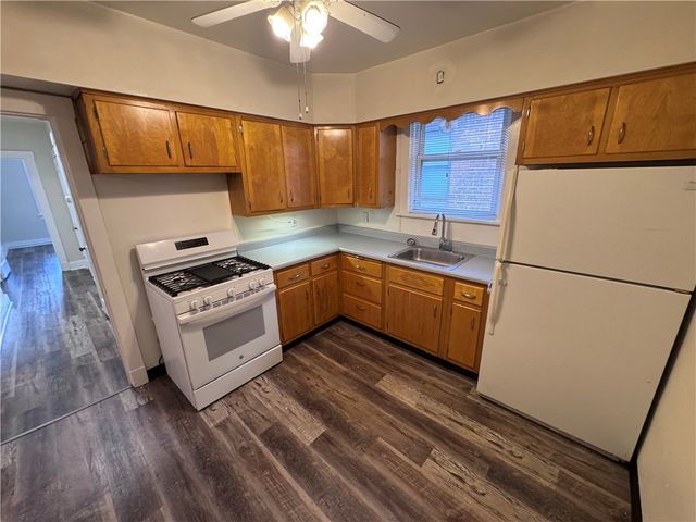5944 Phillips Ave, Squirrel Hill, PA 15217