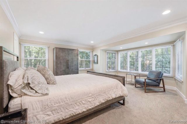 32870 Bingham Lane, Bingham Farms, MI 48025