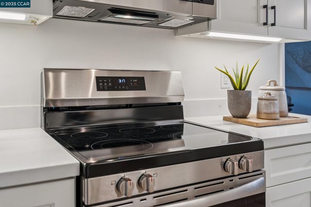 3188 Fitzpatrick Dr, Concord, CA 94519