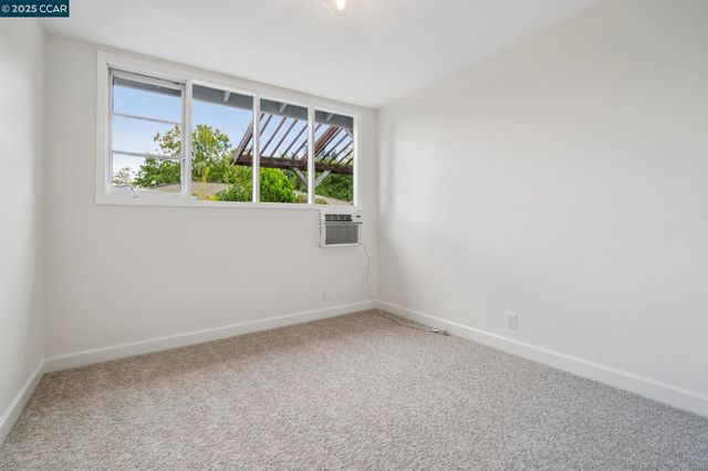 3188 Fitzpatrick Dr, Concord, CA 94519