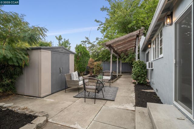 3188 Fitzpatrick Dr, Concord, CA 94519