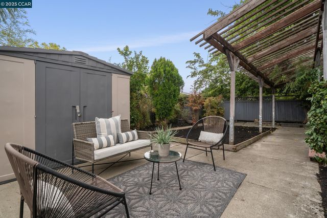 3188 Fitzpatrick Dr, Concord, CA 94519