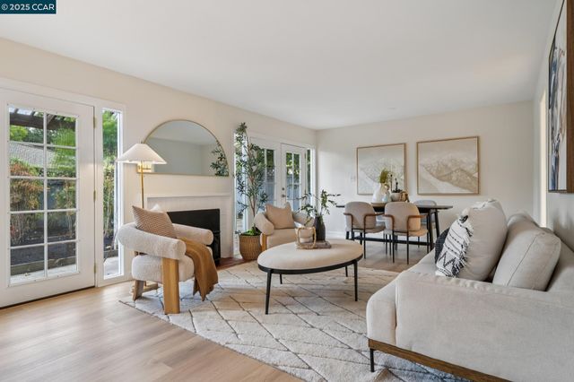 3188 Fitzpatrick Dr, Concord, CA 94519