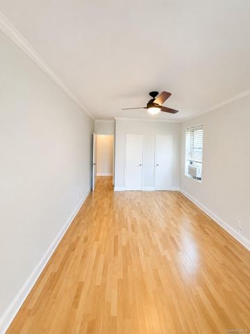 325 Main Street 5D, White Plains, NY 10601