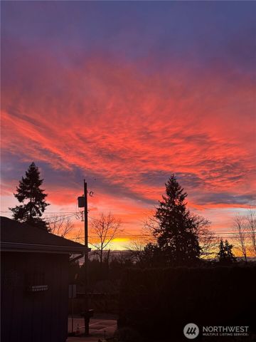 24648 96th Avenue S, Kent, WA 98030