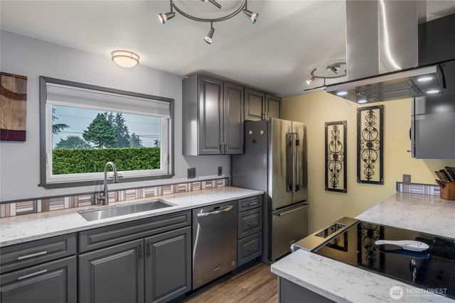 24648 96th Avenue S, Kent, WA 98030