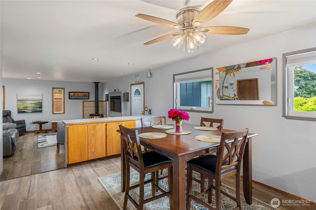 24648 96th Avenue S, Kent, WA 98030