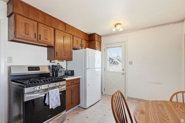 280 S 320 W, Tooele, UT 84074